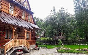Dom Tomusik